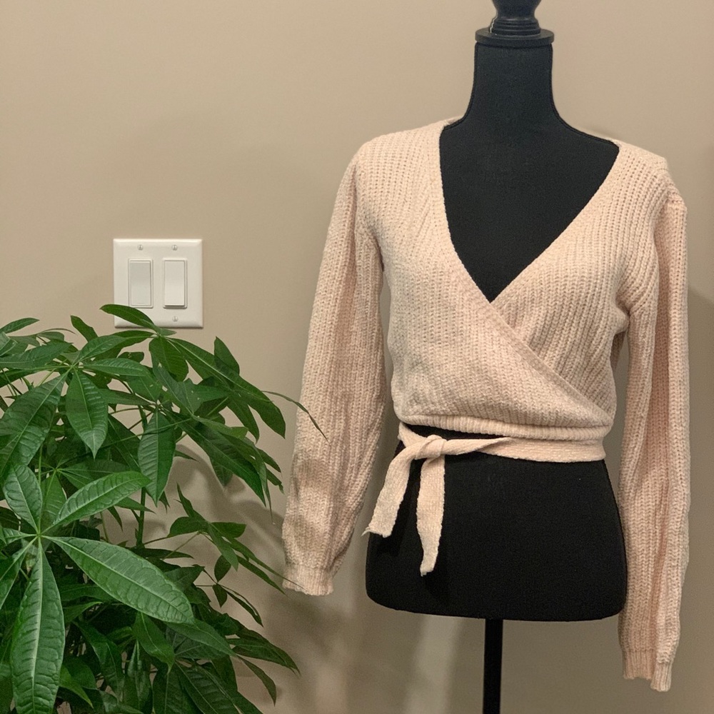 Naked Wardrobe GET A LITTLE TIED UP SWEATER